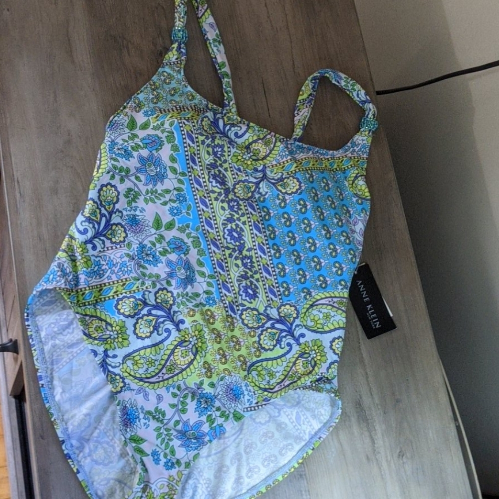 BNWT Ann Klein one piece swimsuit bathing suit